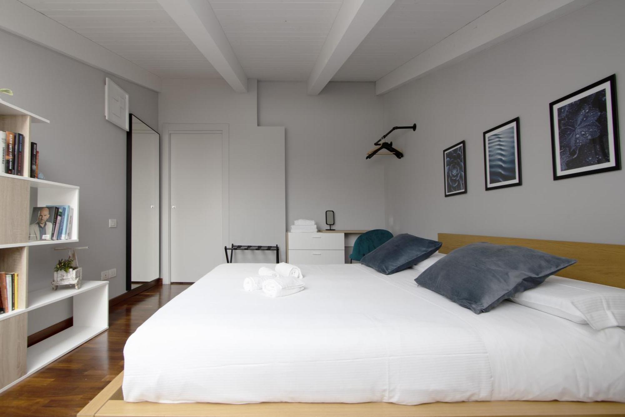 Apartmán Penthouse With Patio & 2 Baths, 10 Min To Duomo Milán Exteriér fotografie